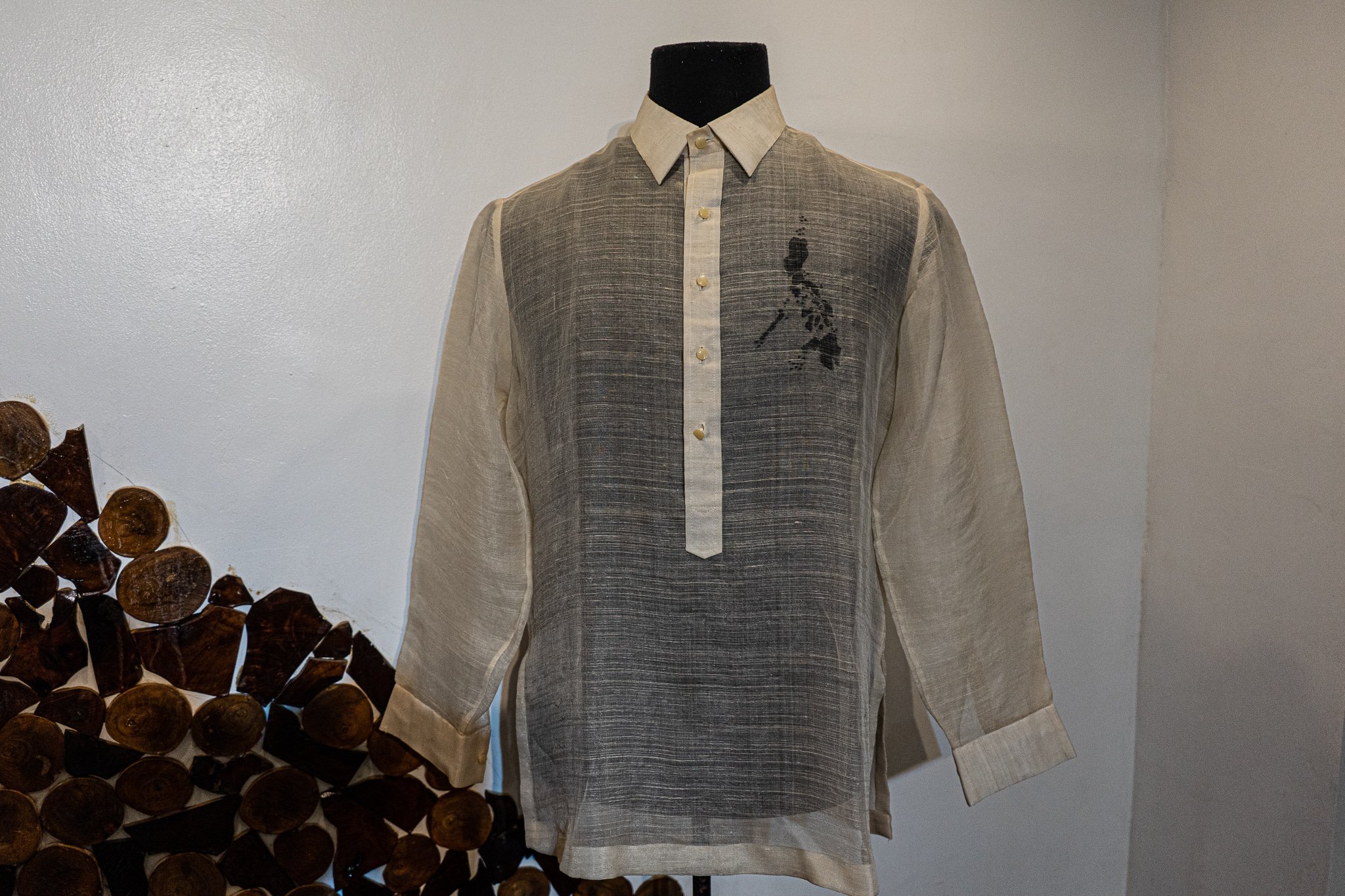 Pina Weaving, Making Clothes From Pineapples Travel Tramp